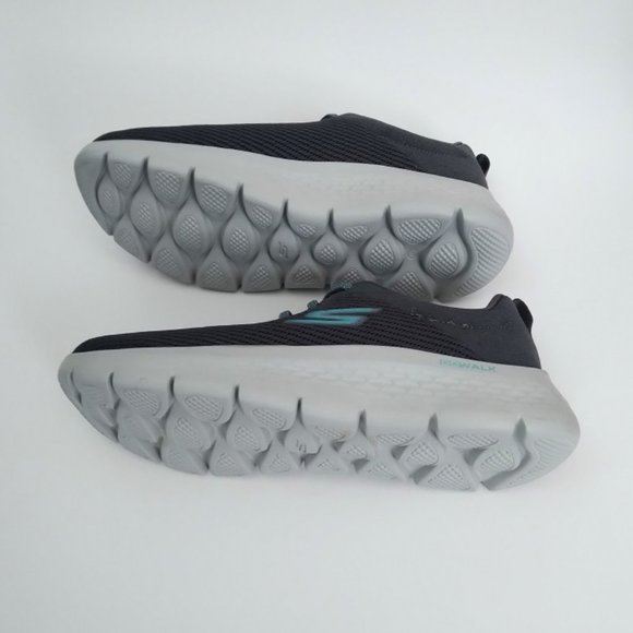 Skechers Air Walk Slip Ons - Air Cooled, Goga Mat  Size 10.  Man made upper. - Picture 4 of 8